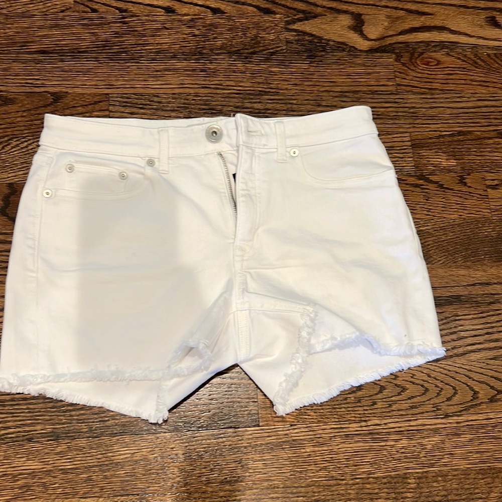 Vineyard Vines White Denim Shorts